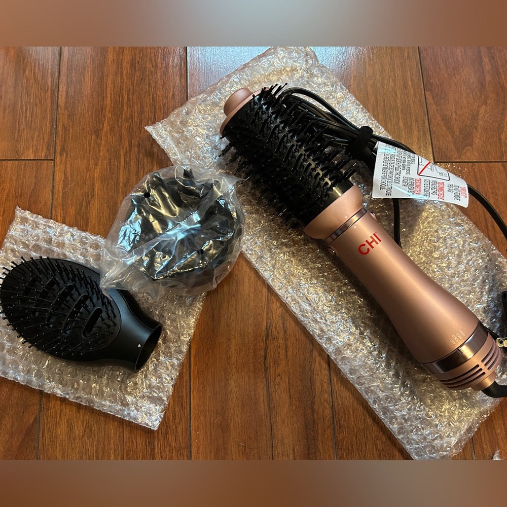 Rose Gold Hot Air Styling Brush with Attachments